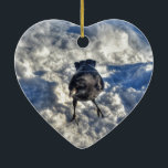 Ornement En Céramique Corbeau corbeau noir dans la photo de neige<br><div class="desc">Un Corbeau intelligent s'est approché de moi et a commencé une conversation amicale. Le design photo parfait pour toute personne qui aime le Raven intelligent,  Crow ou Corvids de toute sorte.</div>