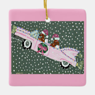 Ornement En Céramique Dachshunds à Noël dans une décapotable rose