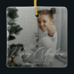 Ornement en céramique de conservation de photos de<br><div class="desc">Ces ornements de vacances en famille sont parfaits pour un cadeau de vacances personnalisé.</div>