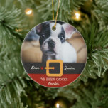 Ornement En Céramique Drôle Noël Père Noël Chien photo et nom personnali<br><div class="desc">Célébrez votre chien et la saison des Fêtes avec ce joli ornement d'arbre de Noël avec la photo de votre chien placé au-dessus de la ceinture de Père Noël et le costume rouge. Ajoutez votre texte personnalisé et le nom du chien pour personnaliser. Un saké de vacances qui sera chéri...</div>