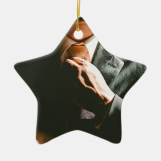 Ornement En Céramique Effet d'ombre de cravate d'homme d'affaires de