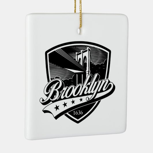 Ornement En Céramique Elegant Brooklyn Shield et Swoosh Design (Droite)