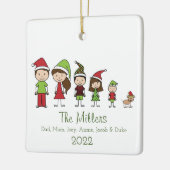 Ornement En Céramique Famille de 5 avec chien Noël personnalisé (Gauche)