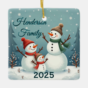 Ornement En Céramique Famille de bonhomme de neige personnalisée de troi