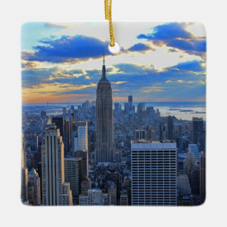 Ornement En Céramique Fin de l'après-midi NYC Skyline à l'approche du co