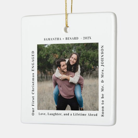 Ornement En Céramique First Christmas Engaged Couples Photo (Gauche)