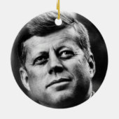 ORNEMENT EN CÉRAMIQUE J.F.K. (Dos)