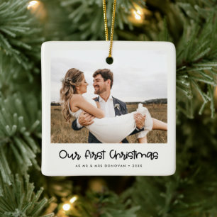 Ornement En Céramique Joli script Notre première photo de Noël