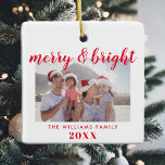 Ornement En Céramique Joyeux et lumineux Noël photo<br><div class="desc">Photo de famille minimaliste moderne Joyeux et brillant ornement de Noël,  Caractéristiques élégant script de calligraphie police Merry & Bright. Personnalisez votre nom de famille et votre année.</div>