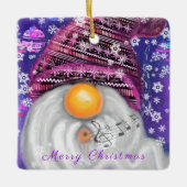 Ornement En Céramique Joyeux Gnome En Casquette Violet Chante Une Chanso (Devant)