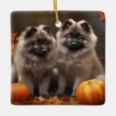 Ornement En Céramique Keeshond Chiot Automne Citrouille délice (Devant)
