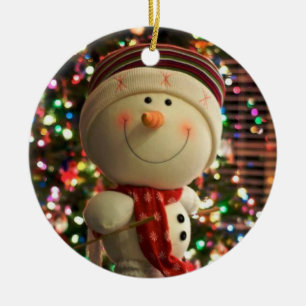 ORNEMENT EN CÉRAMIQUE LE BONHOMME DE NEIGE SOURIANT DE L'ORNEMENT DE NOË