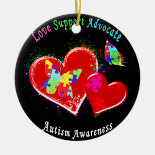 Ornement En Céramique Les papillons autistes dans les coeurs