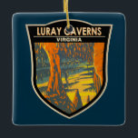 Ornement En Céramique Luray Caverns Virginia Travel Art Badge<br><div class="desc">OEuvre vectorielle de Luray Caverns. Le système de caverne est généreusement orné de spéléothèmes tels que colonnes,  coulées de boue,  stalactites,  stalagmites,  pierre à fleurs et bassins en miroir.</div>
