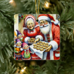 Ornement En Céramique M. et Mme Santa Claus, Cookie et Elves Noël<br><div class="desc">Joli style aquarelle ai art illustration de M. et Mme Santa Claus offrant des biscuits au chocolat aux elfes qui ont travaillé très dur! Joli art de vacances nostalgique.</div>