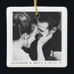 Ornement En Céramique Mariage photo minimaliste noir blanc<br><div class="desc">Couple blanc noir minimaliste personnalisé Mariage de photo ornement en céramique</div>