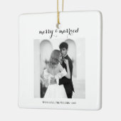 Ornement En Céramique Merry & Married - Personalized Newlywed Christmas (Gauche)