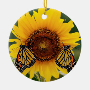 Ornement En Céramique Monarque Butterfies sur le tournesol