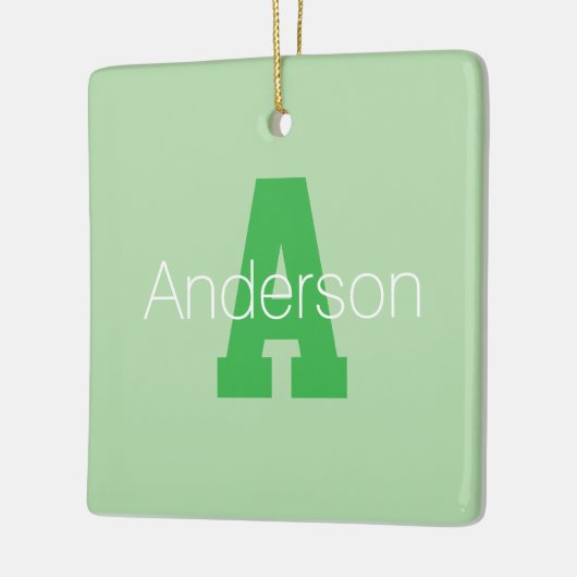 Ornement En Céramique Monogramme moderne | Pale & Kelly Green (Gauche)
