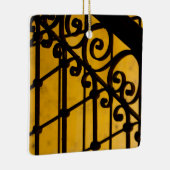 Ornement En Céramique motif de porte de fer en jaune à Cuba (Droite)