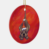 Ornement En Céramique Noel de Chien À La Hache Sur Rouge (Droite)