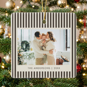 Ornement En Céramique Noël photo personnalisée avec rayures marron moder
