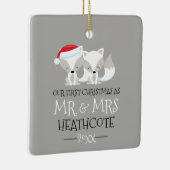 Ornement En Céramique Notre premier Renard arctique de Noël personnalisé (Droite)