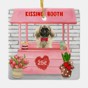 Ornement En Céramique pekingese Dog Valentine's Day Kissing Booth