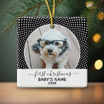 Ornement En Céramique Première photo de Noël du bébé Polka Dot noir blan<br><div class="desc">Un cadeau parfait pour les nouveaux parents ou les nouveau-nés. Customisez avec votre photo. Si vous devez ajuster la photo ou le type,  cliquez sur le bouton CUSTOMISER CETTE.</div>