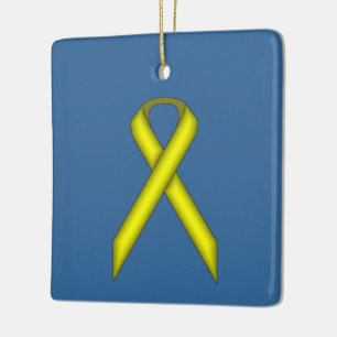 Ornement En Céramique Ruban standard jaune par Kenneth Yoncich