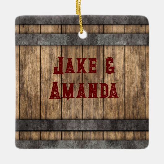 Ornement En Céramique Rustique Whiskey Keg Personnalisé (Devant)