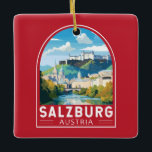 Ornement En Céramique Salzbourg Autriche Travel Art Vintage<br><div class="desc">Conception de déplacement vectoriel rétro de Salzbourg. Salzbourg est une ville autrichienne située à la frontière de l'Allemagne et offrant une vue sur les Alpes orientales. La ville est divisée par la rivière Salzach, avec les bâtiments médiévaux et baroques de la piétonne Altstadt (Vieille Ville) sur sa rive gauche, face...</div>