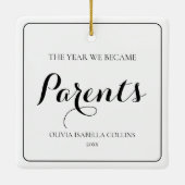 Ornement En Céramique Simple Noir Script Premier Noël Nouveaux Parents (Dos)