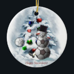 Ornement En Céramique Soccer Ball Snowman Noël<br><div class="desc">Soccer Ball Snowman semble adorable sur une large gamme de cadeaux de Noël. N'importe quel fan de football adorerait cette décoration accrochée à son sapin de Noël. Personnalisez avec le nom ou la date.</div>