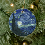Ornement En Céramique Starry Night Vincent van Gogh Peinture Vintage Art<br><div class="desc">Vincent van Gogh (Néerlandais, 1853 - 1890) Starry Night, 1889, Huile sur toile Non encadré : 73 × 92 cm (28, 7 × 36, 2 po) Ce tableau représente la vue depuis la fenêtre est de la chambre d'asile de Van Gogh à Saint-Rémy-de-Provence, il ajoute un village aménagé. Il est...</div>
