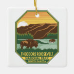 Ornement En Céramique Théodore Roosevelt Parc national Bison Retro<br><div class="desc">Théodore Roosevelt dessin vectoriel. Le parc est un parc national américain comprenant trois zones géographiquement séparées de terres insalubres dans l'ouest du Dakota du Nord.</div>