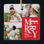 Ornement En Céramique typographie rouge multicolore moderne<br><div class="desc">Typographie graphique vintage colorée joyeux chritsmas multi photo de vacances décoration ornementale. Une partie d'une collection de vacances audacieuse et amusante.</div>