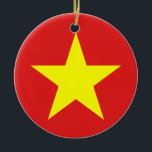 Ornement En Céramique Viêt Nam Drapeau Jaune Star Round Orament<br><div class="desc">Drapeau du Vietnam. Conception sur ornement céramique rond. Vêtements assortis,  accessoires,  produits de bureau,  produits maison et plus...  N'oubliez pas toute la collection.</div>