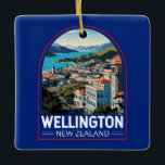 Ornement En Céramique Wellington New Zealand Travel Art Vintage<br><div class="desc">Modèle de déplacement rétro rétro Wellington. Wellington,  la capitale de la Nouvelle-Zélande,  se trouve à proximité du point le plus au sud de l'île North,  dans le détroit de Cook.</div>
