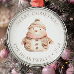 Ornement En Métal 2024 Personnalisé Snowman rose Joyeux Noël<br><div class="desc">Ce joli ornement de vacances présente un bonhomme de neige couleur rose et beige dans un foulard tricoté et casquette douillet. Les mots "Joyeux Noël" apparaissent en police serif beige,  avec le nom de votre famille et l'année ci-dessous.</div>