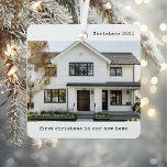 Ornement En Métal Accueil personnalisé Nouvelle maison Noël photo<br><div class="desc">Commémorez votre première saison de vacances dans votre nouvelle maison avec l'Ornement de Noël en métal de la photo personnalisée Première maison. Cet élégant ornement est doté d'une photo personnalisée de votre nouvelle maison, ce qui en fait la meilleure façon de célébrer votre jalon. Que ce soit accroché fièrement à...</div>