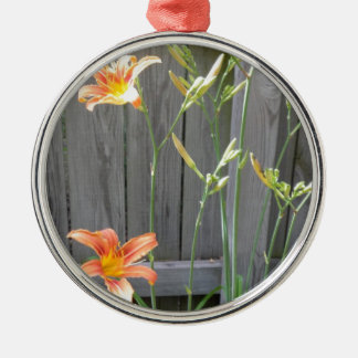 Ornement En Métal Barrière avec Lillies