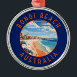 Ornement En Métal Bondi Beach Australie Travel Art Vintage<br><div class="desc">Bondi Beach dans un style vectoriel. Le croissant de sable blanc de Bondi est l'une des plages les plus emblématiques d'Australie.</div>