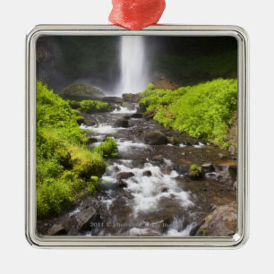 Ornement En Métal Cascade et rivière brouillées