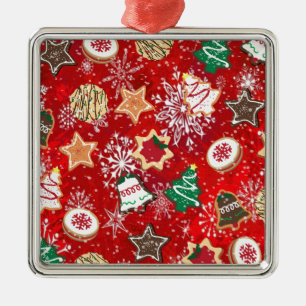 Ornement En Métal Cookies de Noël et flocons de neige sur fond rouge
