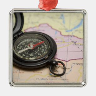 Ornement En Métal Faites le tour sur une carte 2