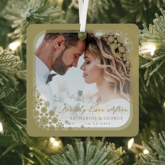 Ornement En Métal Gold Snowflakes Frame Modern Holiday Mariage Photo (Insitu)