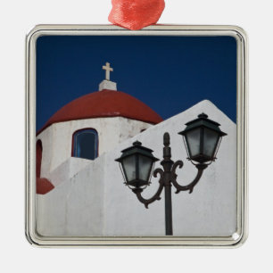 Ornement En Métal Grèce, Mykonos, Chapelle au dôme rouge et