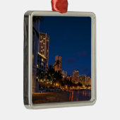 Ornement En Métal Honolulu, Oahu, Hawaii. Exposition nocturne (Droite)