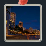 Ornement En Métal Honolulu, Oahu, Hawaii. Exposition nocturne<br><div class="desc">DROIT D'AUTEUR Bill Bachmann / Danita Delimont.com| US12 BBA0070.jpg| Honolulu,  Oahu,  Hawaii. Exposition nocturne de Waikiki Beach avec Diamond Head en arrière - plan.</div>